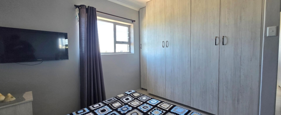 5 Bedroom Property for Sale in Kleinbaai Western Cape